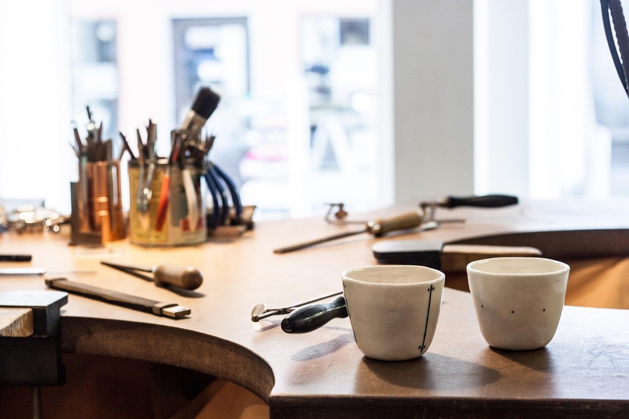 Qui sommes nous ? goldsmith, workshop, do it yourself, jewellery, atelier, tools, table, handicraft, creativity, art, goldsmith, goldsmith, goldsmith, goldsmith, atelier, atelier, atelier, atelier, atelier, handicraft